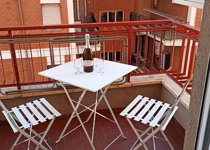 Rome\'S Beach Sweet Home